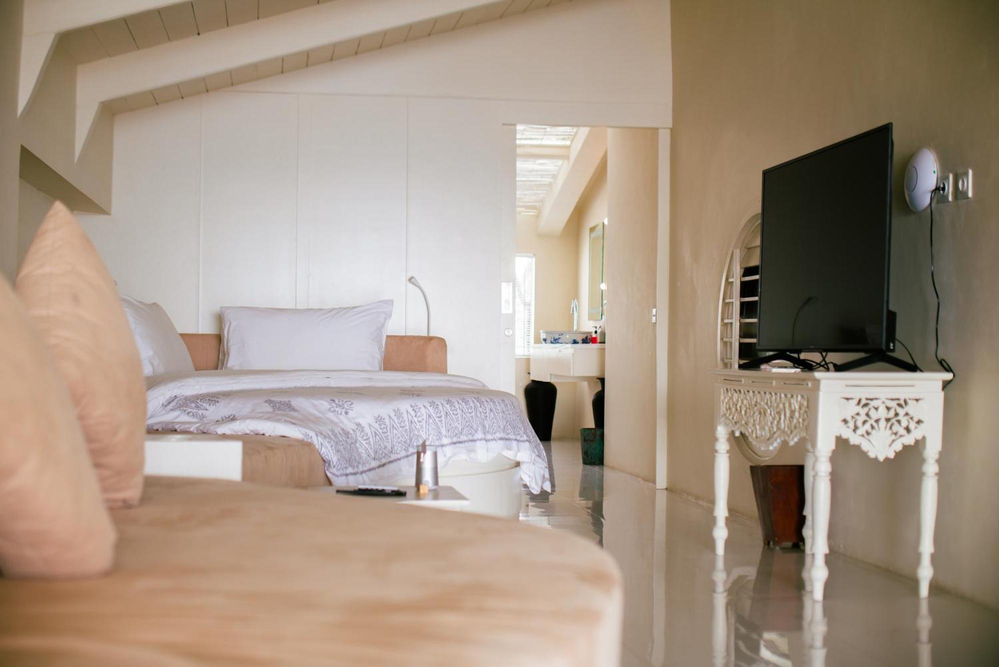 Morabito Art Villa Canggu  Room photo